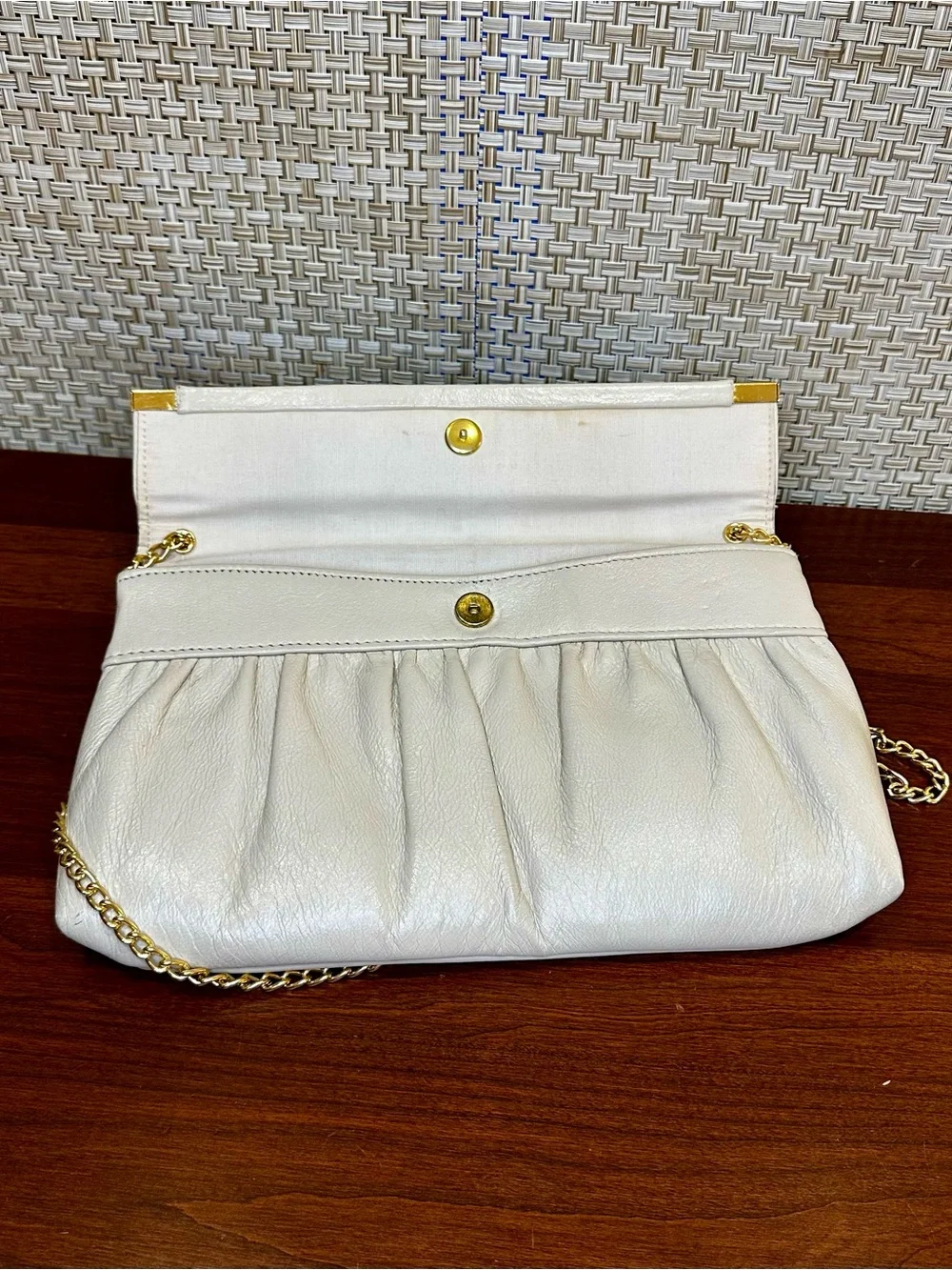 VTG 1970s Ivory Ruched Convertible Envelope Evening Clutch Gold Tone Chain